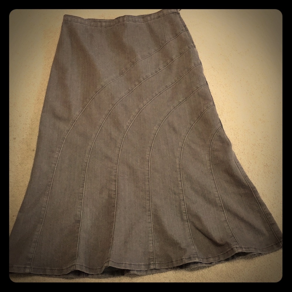 Women’s brown denim skirt
